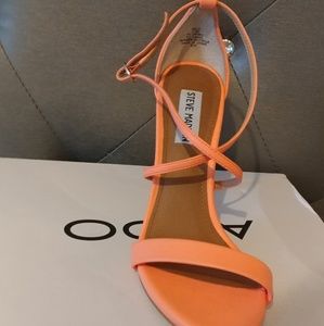 Coral Steve madden heels